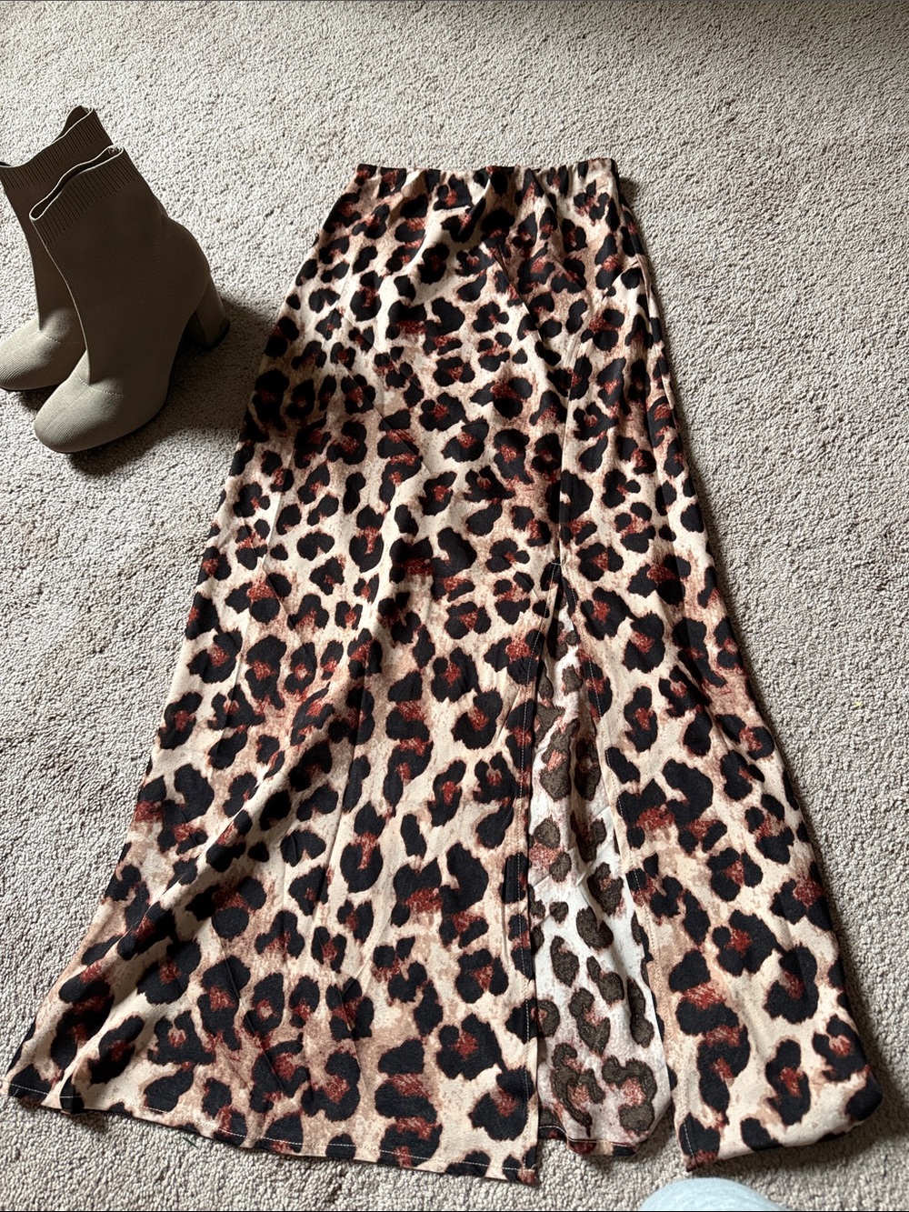 Leopard Print Maxi Skirt - Beige/Brown and Heels
